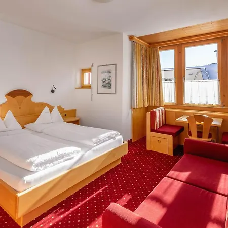 Schwarzer Adler Hotel 2*