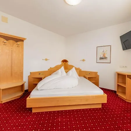 Hotel Schwarzer Adler Reschen